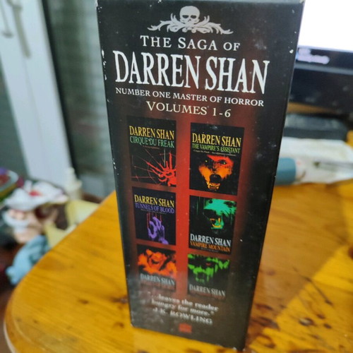 The Saga of Darren Shan Box Set 1 like new, volumes 1-6