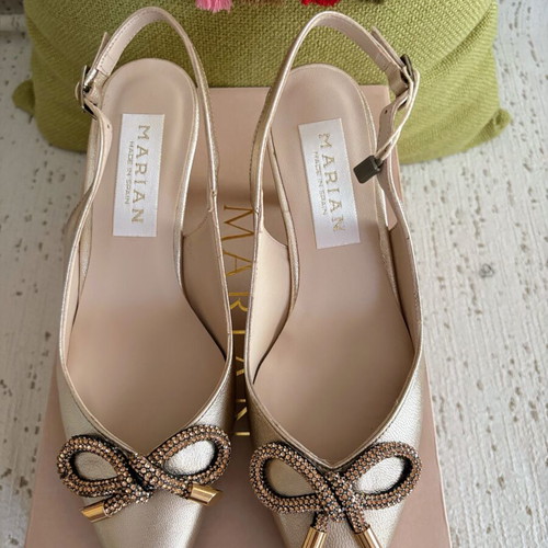 Marian gold leather slingback pumps new, size 36