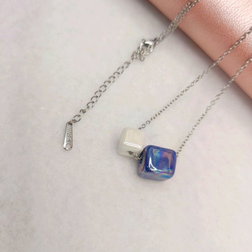 Stainless steel necklace with ceramic beads new, silver
