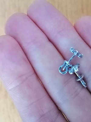 Silver 925 earrings with screw back like new