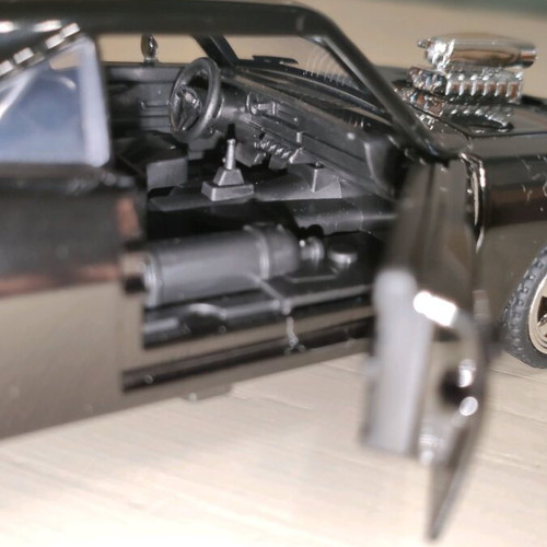 Dodge Charger 1970 1:32 toy car like new with sounds and lights