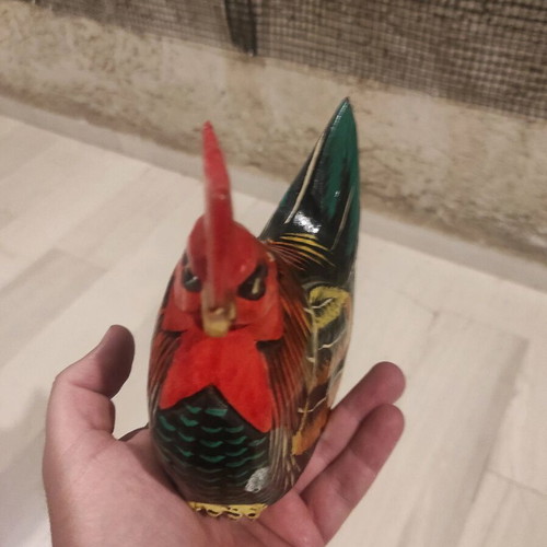 Wooden carved rooster hand-painted from Indonesia like new 15x14x7cm