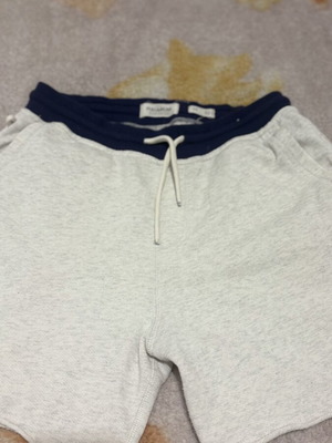 Βερμούδες Pull and Bear σαν καινούργιες, πακέτο 4, μαύρη, μπλε, γκρι, άσπρη