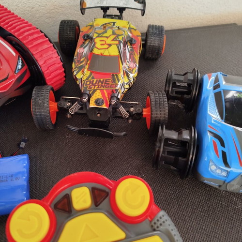 Exost Silverlit remote control car set with accessories