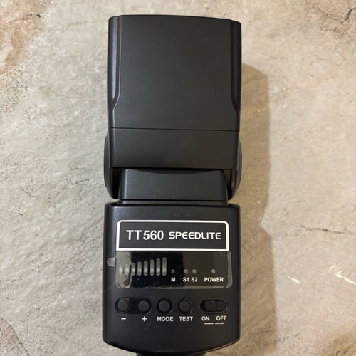 TT560 Camera Flash like new