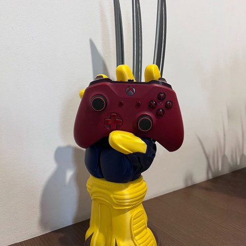 PS5 Wolverine Controller Stand 3D printed, new