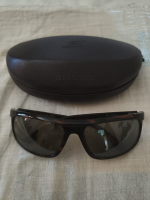 Serengeti Polarised Photochromic Sunglasses like new, brown
