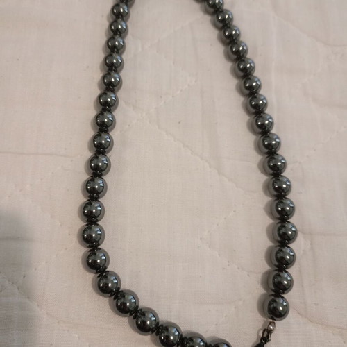 Vintage Hematite Necklace like new, black
