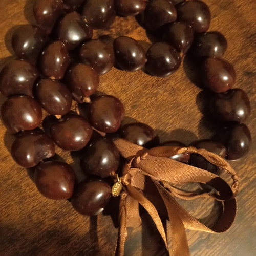 MNG Long Kukui Nut Necklace Like New, Brown