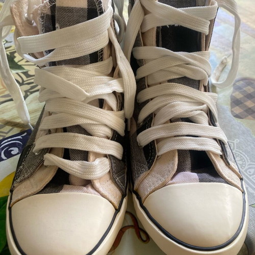Canvas boots like new, athletic style, size 39
