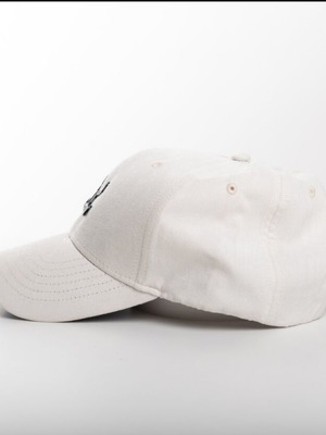 GENUI hat white new
