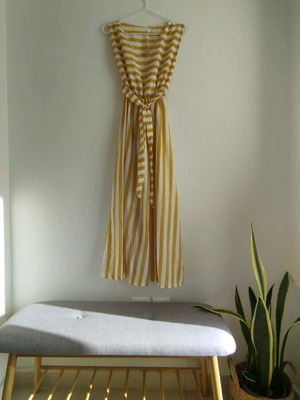 Vintage midi dress S/M used with stripes and belt