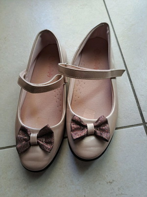 Ballerina shoes pink nude with glitter bow used size 36