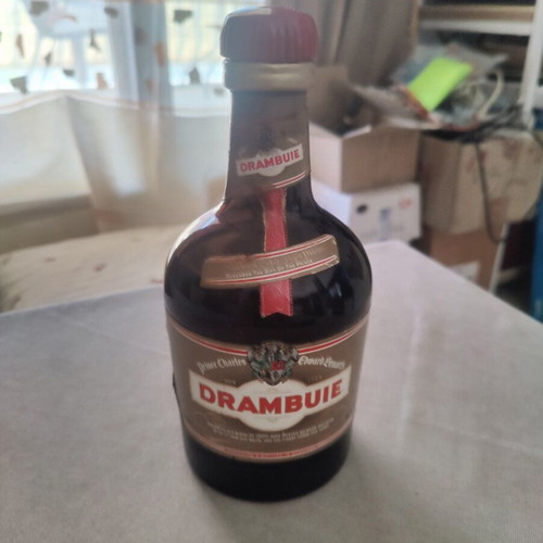 Drambuie whisky liqueur almost full, like new