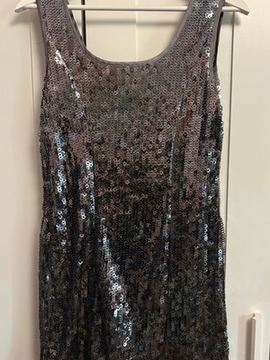 Dress with sequins like new, sizes M and L