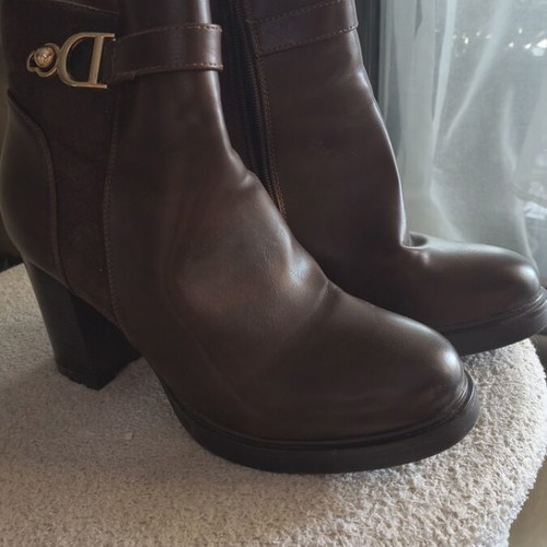 Women's ankle boots like new, size 39, brown