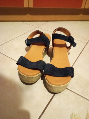 Women's platform sandals size 38 dark blue like new