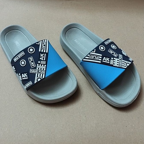 Mitsuko kids' slippers size 28, black and blue