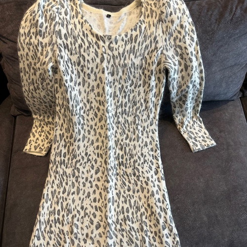 Dresses in excellent condition, pack sizes S and M