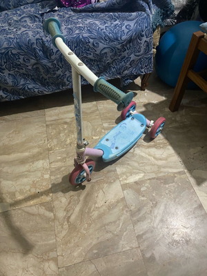 Children's scooter used