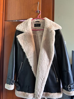Sinsay Black Faux Leather Jacket with Fur Lining like new