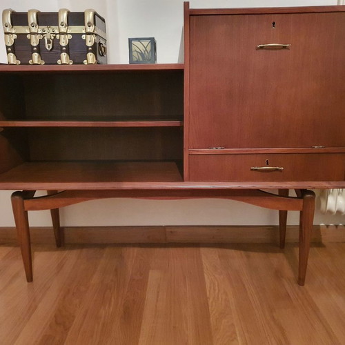60s era living room set used with 3-seat sofa and armchairs