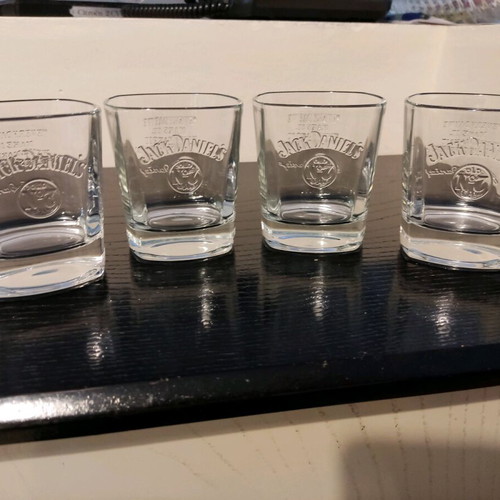 Jack Daniel's Old No 7 Brand whiskey glasses square set of 4 like new