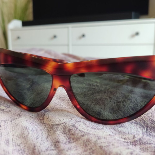 Vintage Ray Ban Bausch and Lomb ONYX WO 805 tortoise cateye sunglasses
