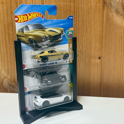 Hot Wheels stand new for up to 3 cards