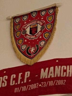 Голям флаг Manchester United 1980 като нов