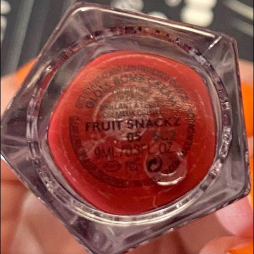 Fenty Beauty Gloss Lipstick Fruit Snackz new