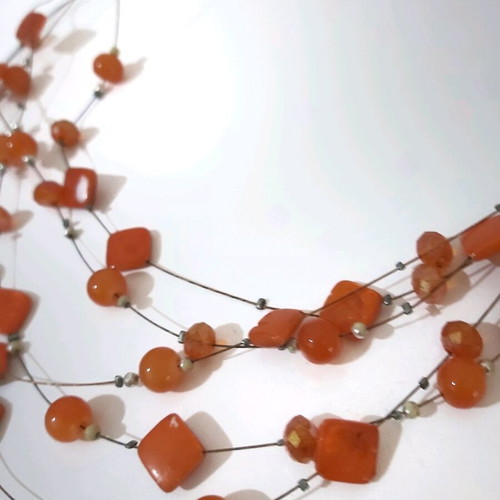 Necklace like new orange