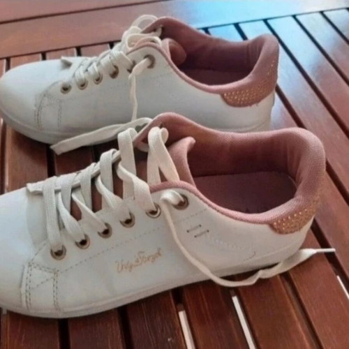 Shoes used, size 37, white and pink athletic style