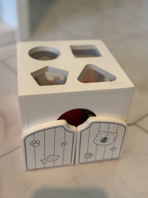 Viga Wooden Shape Cube like new with sounds