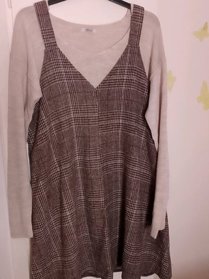 Shein dress with V neckline like new, beige and brown