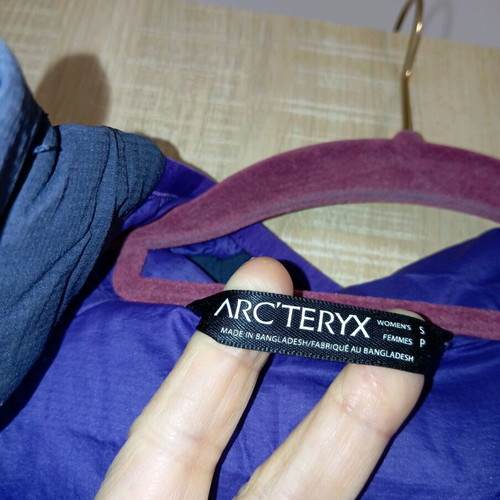 Arc'teryx woman jacket size S new