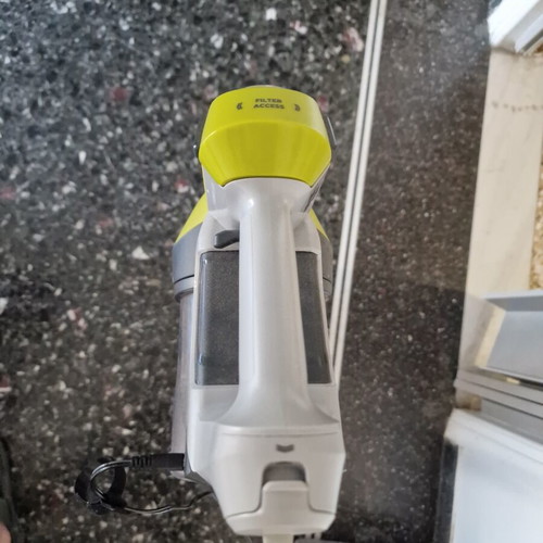 Vacuum Stick Hoover HF110H 011 cordless rechargeable vacuum like new