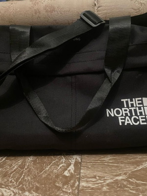 The North Face black bag new