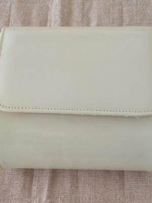 Shoulder bag white patent leather new with chain