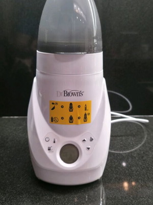 Dr. Brown's Deluxe bottle warmer like new with sterilizer function