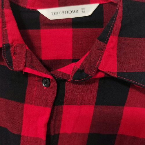 Women's checked shirt black red like new