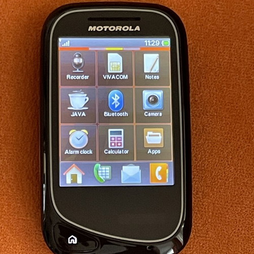 Motorola Wilder phone used, rare model with touchscreen and second clock