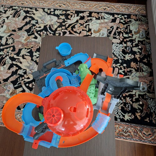 Hot Wheels Gator Car Wash track like new