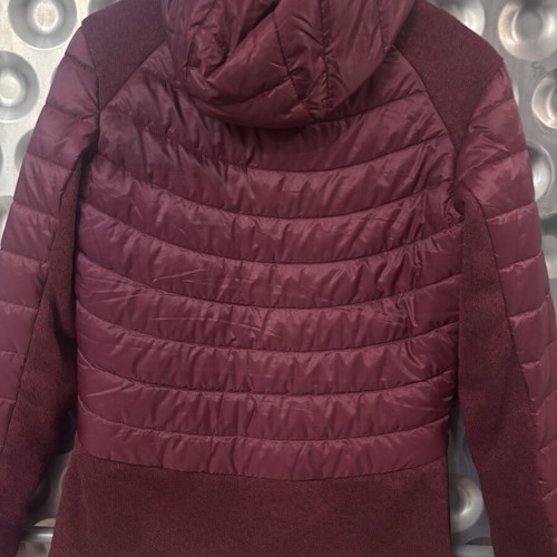 Jack Wolfskin women's jacket like new, windproof, brown and red