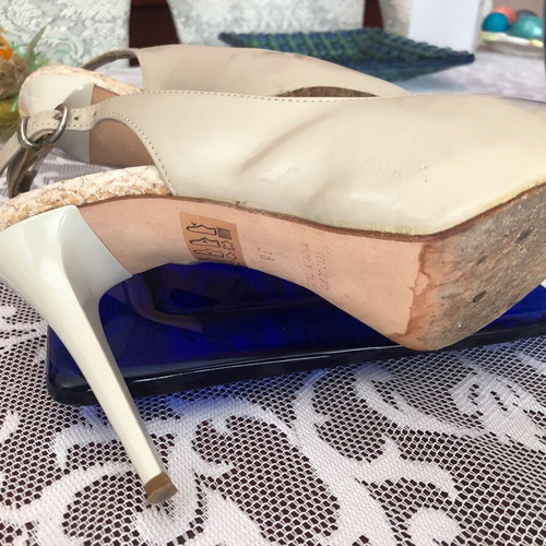 Peep toe shoes Graziana used, beige, size 38