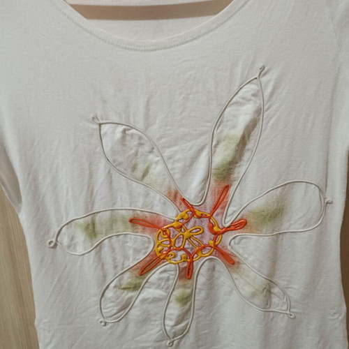 T-shirt with print size S used, white multicolor