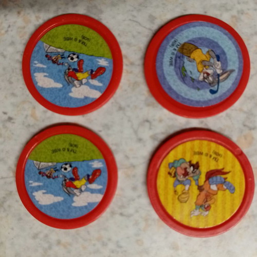 Small caps used, set of 4 pieces