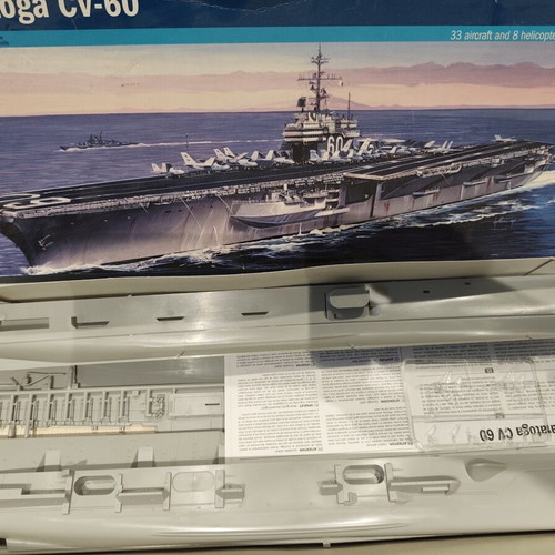 USS Saratoga CV-60 Model Kit 1/720 Used Italeri