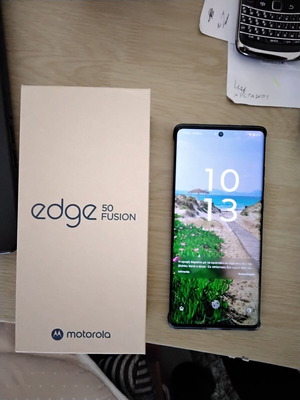 Motorola Edge 50 Fusion 12GB/512GB like new, green