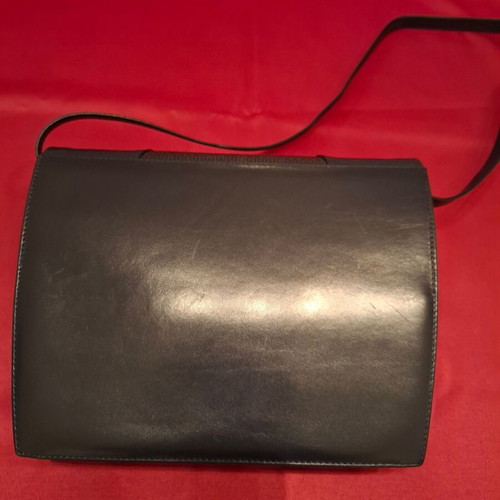 Classic blue leather shoulder bag like new